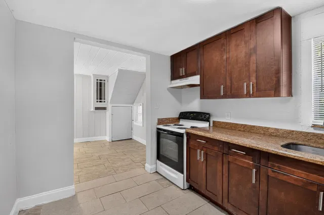  Residence photo 13