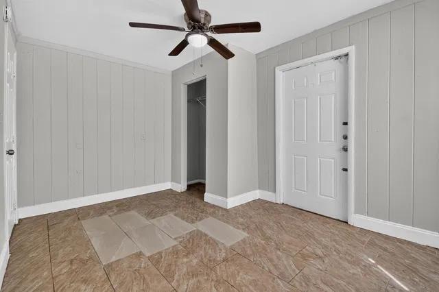  Residence photo 16