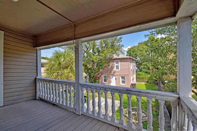  Residence photo 33