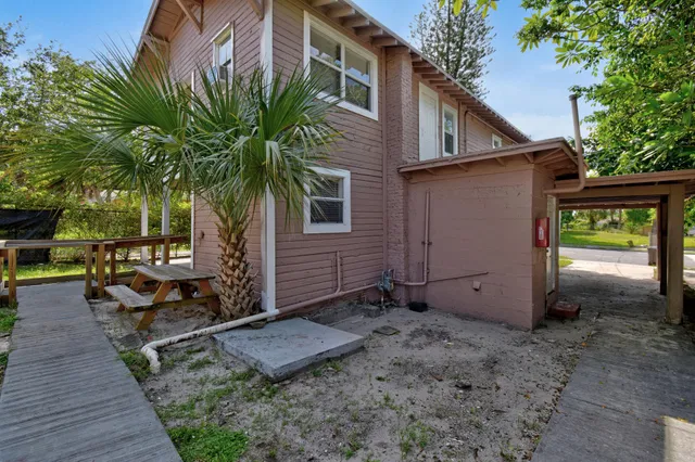  Residence photo 48