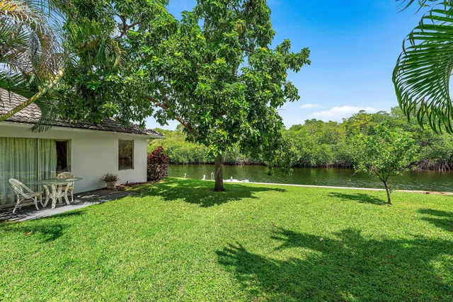 Golden Harbour Residence photo 8