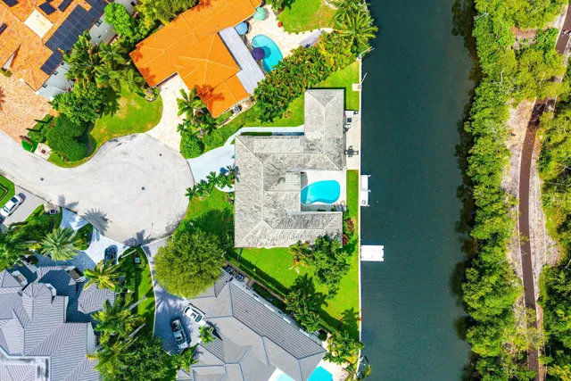 Golden Harbour Residence photo 18