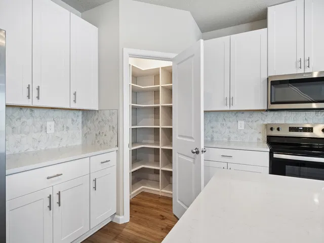  Residence photo 5