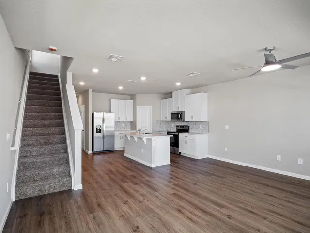  Residence photo 6