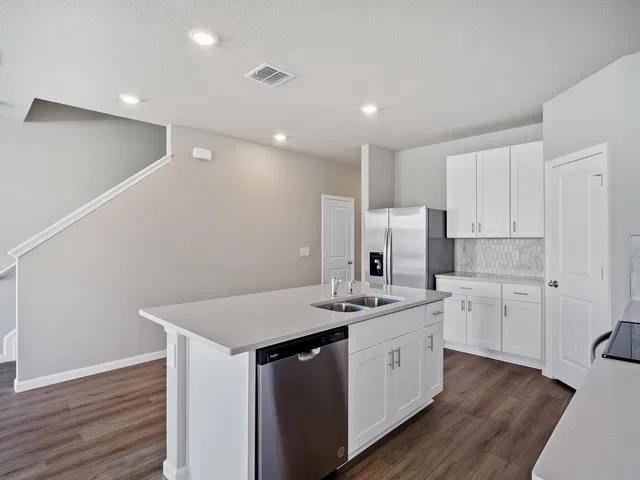  Residence photo 7