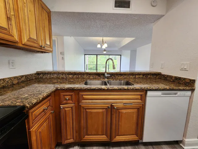  Unit F photo 6