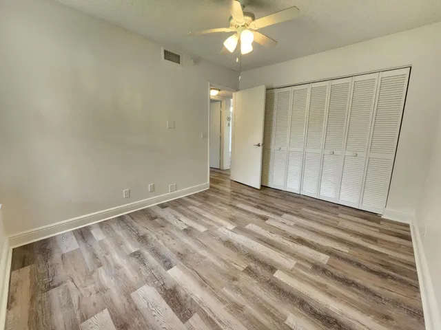 Unit F photo 21