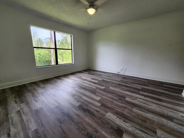  Unit F photo 24