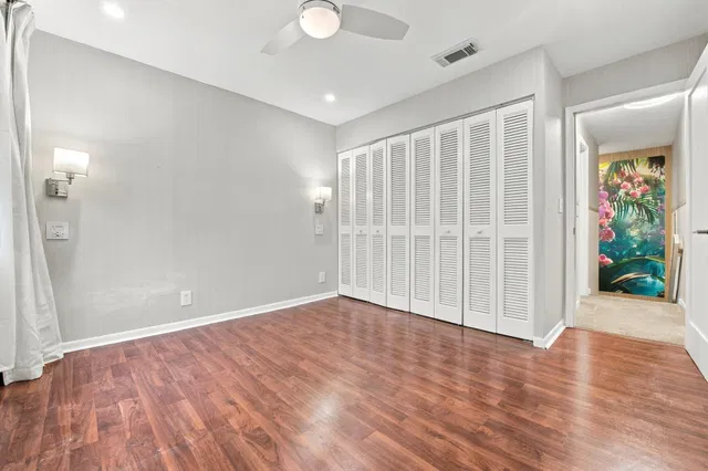 Unit Apt 6 photo 17