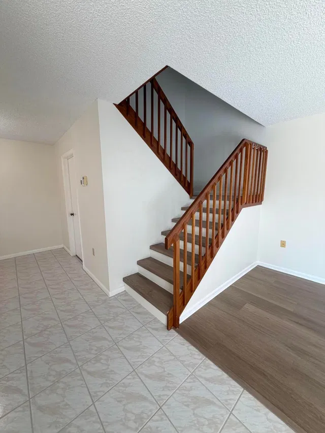  Unit 209 photo 9