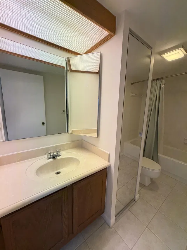  Unit 209 photo 29