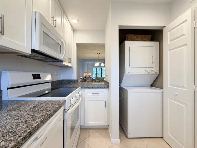 Unit 205 photo 12