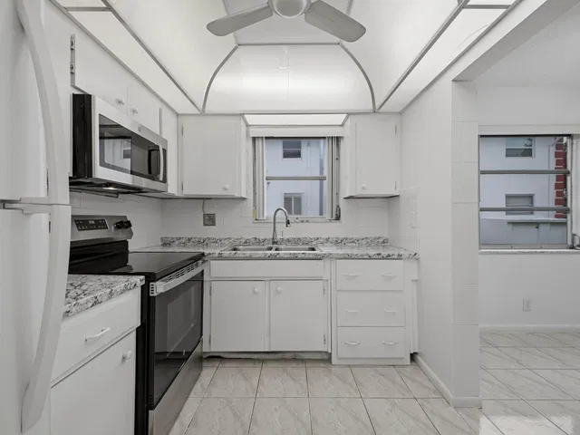  Residence photo 7