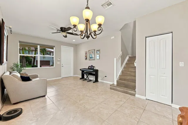  Residence photo 22