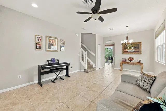  Residence photo 24
