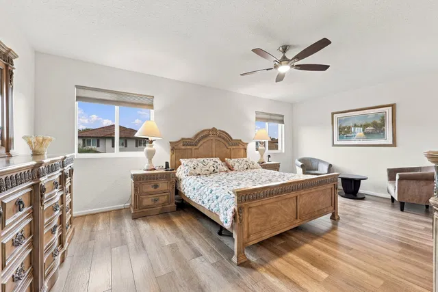  Residence photo 32