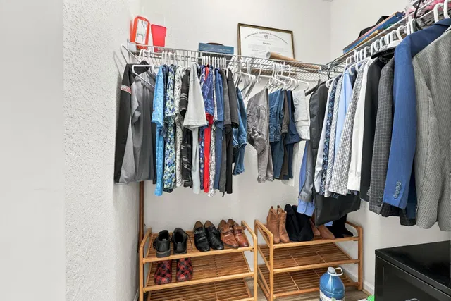  Residence photo 36