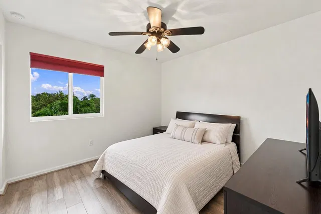  Residence photo 49