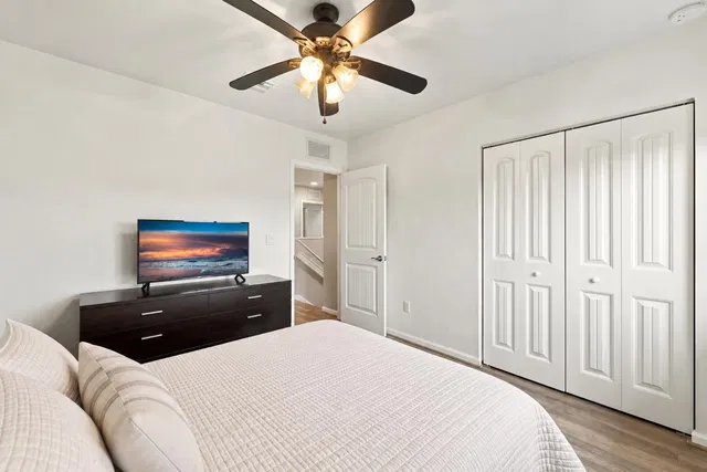  Residence photo 50