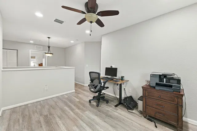  Residence photo 54