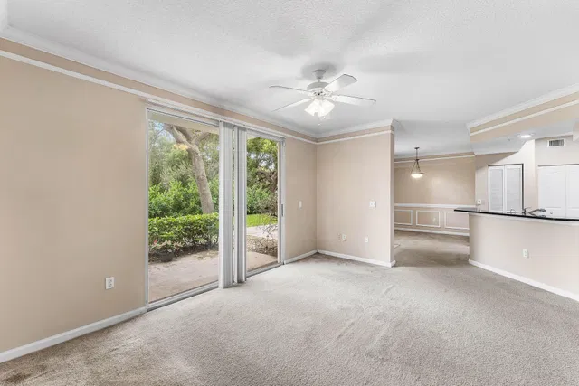  Unit 1211 photo 15