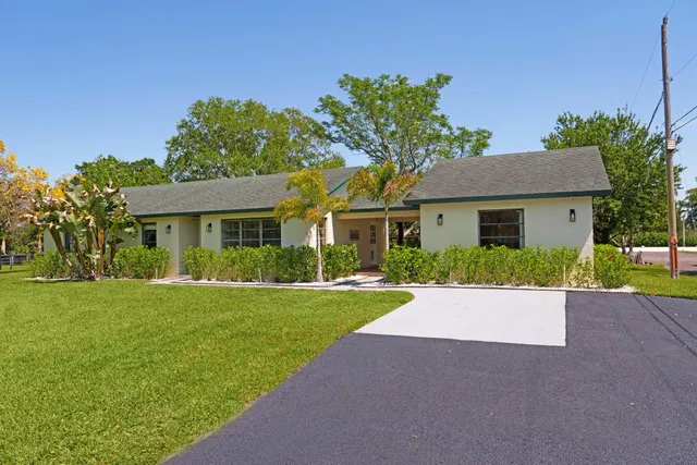 Residence photo 29