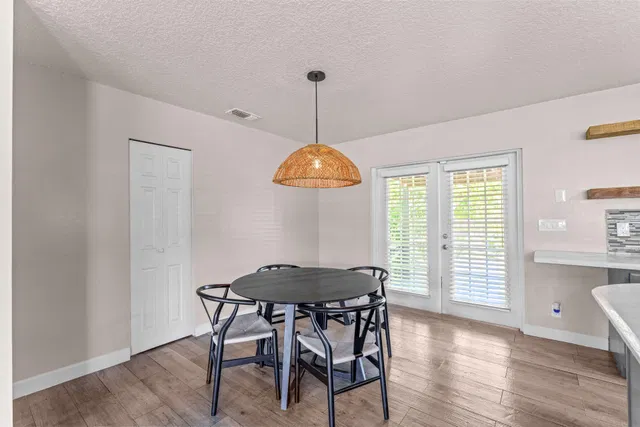 Residence photo 43