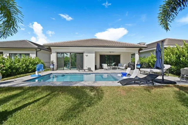 West Palm Beach Residence photo 26
