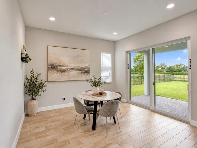Residence photo 11