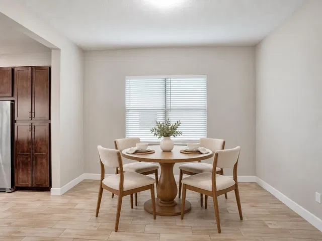 Residence photo 12