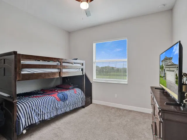 Residence photo 24