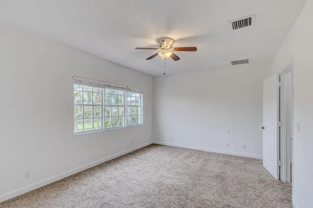 Residence photo 14