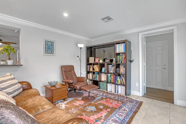  Residence photo 20