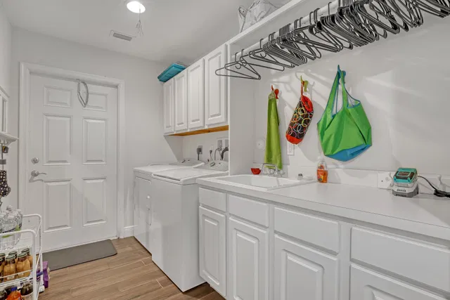  Residence photo 66