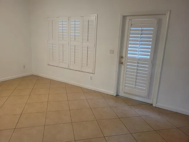 Residence photo 15