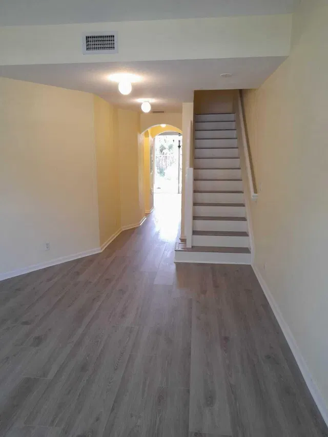 Unit 1402 photo 10