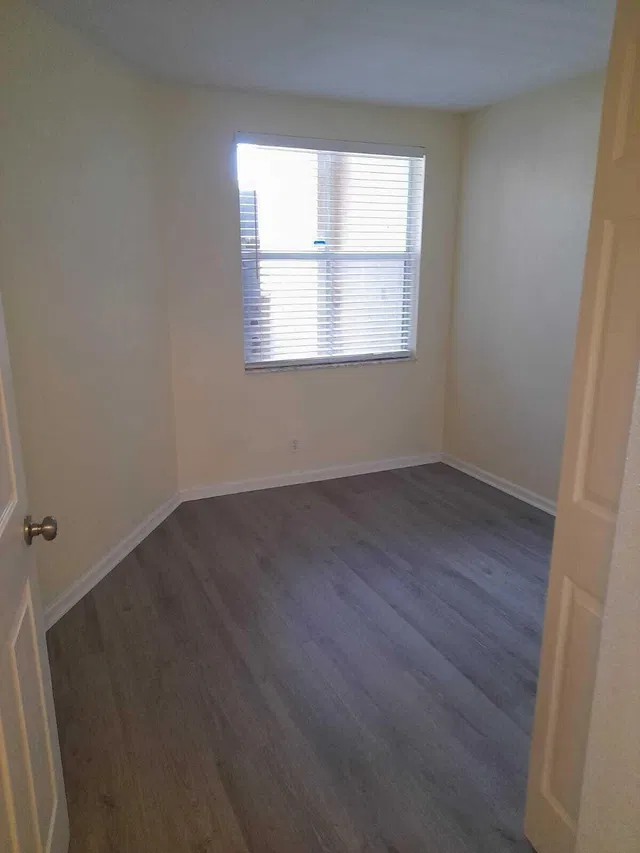 Unit 1402 photo 15