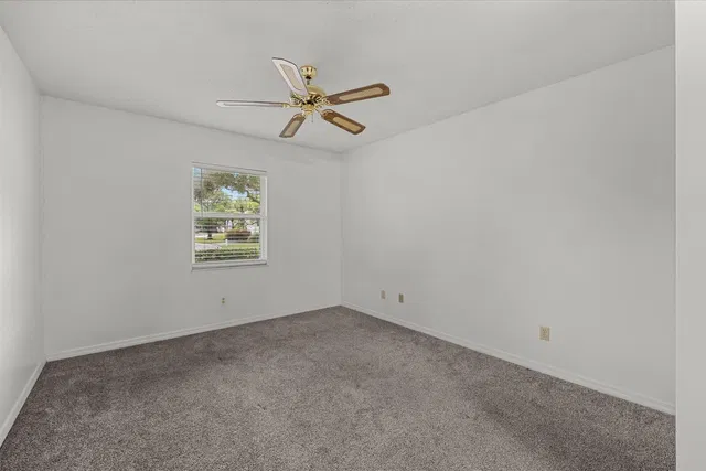 Residence photo 9