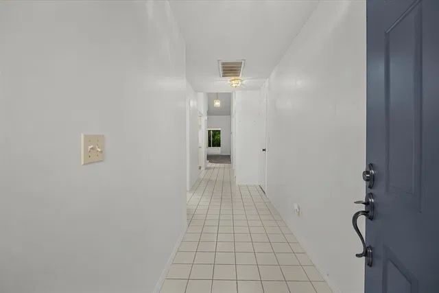 Residence photo 18
