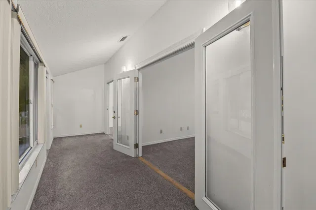 Residence photo 25