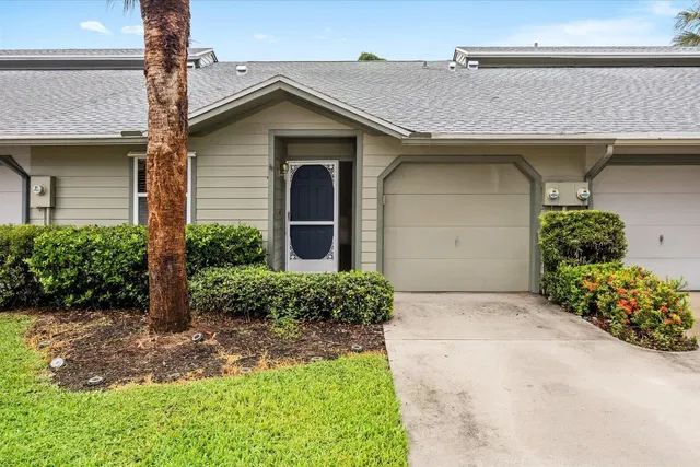 Residence photo 36
