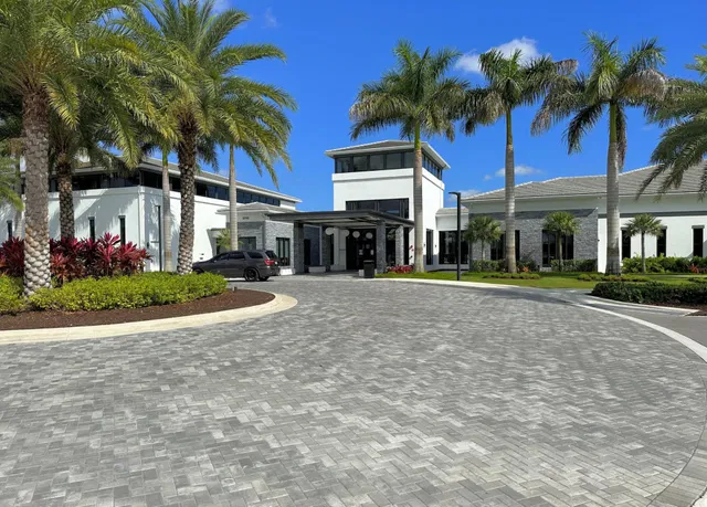 Boca Bridges Residence photo 34