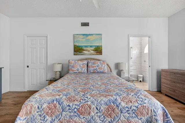 Unit 4205 photo 20