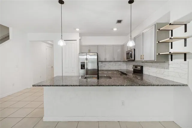  Residence photo 10