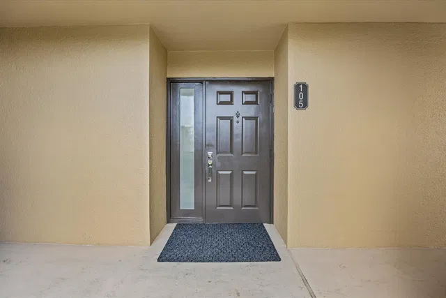 Unit 105 photo 3