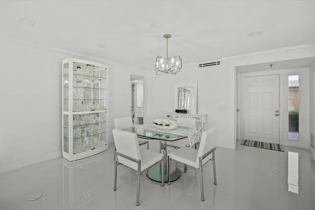 Unit 105 photo 9