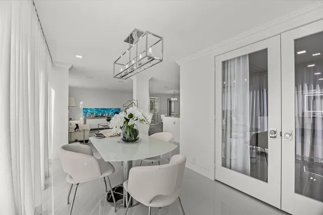 Unit 105 photo 12