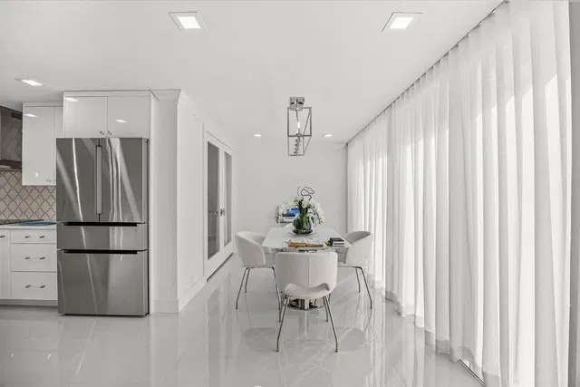 Unit 105 photo 14