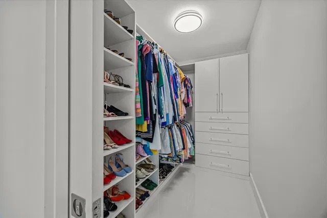 Unit 105 photo 24