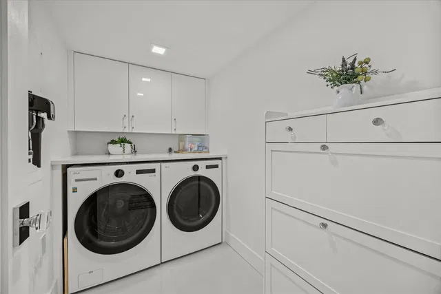 Unit 105 photo 28